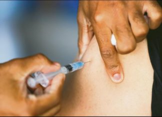 Dosis de refuerzo da más protección contra ómicron