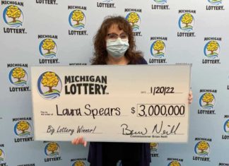 Mujer revisa spam de su mail y se entera que ganó 3 mdd en la lotería