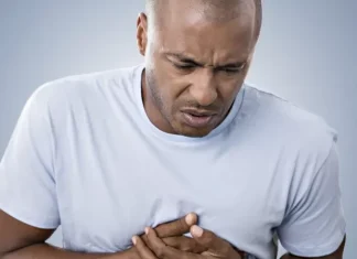 Covid: qué es la miocarditis, por qué la asocian con las vacunas (y por qué no es alarmante)