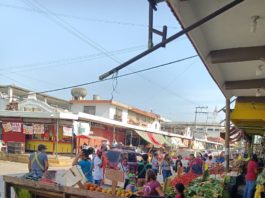 Urge se limpie la calle, pero bodegueros se burlan de la autoridad y de la ciudadanía: Misael Garrido