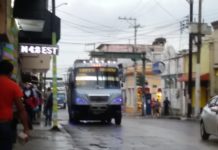 Con combis o carros buscarán reactivas rutas del transporte público suspendidas