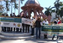 Se manifiestan para defender la Reforma Eléctrica