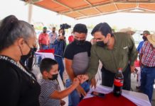 Escucha Presidente Municipal Carlos Peña Ortiz, al sector campesino