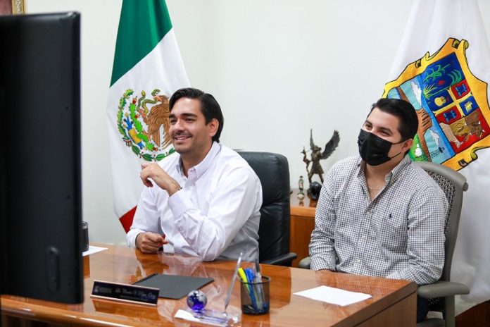 Atienden jóvenes conferencia virtual “ Conecta Con Tu Alcalde”.
