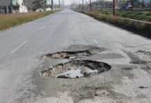 Baches florecen en Boulevard Fundadores