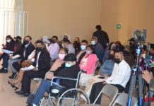 Se casan por lo civil 10 parejas en matrimonio colectivo