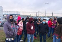 Obreros se manifiestan en Inteva 4