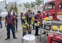 Donan 30 uniformes nuevos con valor de 27 mil pesos cada uno