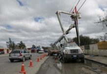 Postes ladeados, incendios y espectaculares a punto de caer saldo de surada
