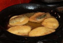 Retirar sal y azúcar de mesas