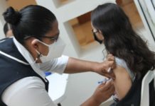 Vacunarán a menores de 14 años