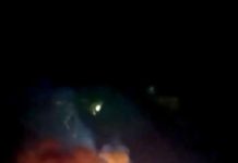 Vuelca unidad y arde en llamas en la Ribereña