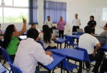 Proponen capacitación colectiva a maestros y revisión de contenidos en libros de texto