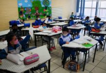 Reciben clases presenciales más de 104 mil alumnos