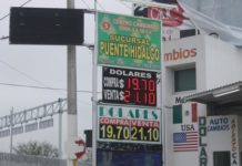 Peso se deprecia frente al dólar