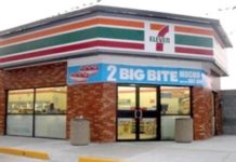 Solitario ratero asaltan a empleados de tienda comercial y huye con el dinero