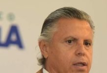 A no confiarse y seguir con medidas sanitarias contra COVID-19 exhorta Chucho Nader
