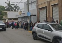 Abuelitos se molestan por pésimo servicio del banco del bienestar