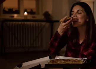 Los sorprendentes vínculos entre cuán bien duermes y lo que comes