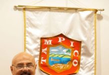 Medardo Treviño recibe la “jaiba de oro” por su aportación a la cultura