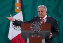 AMLO anuncia programa de seguro social y pensiones para periodistas