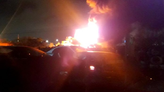 Arde por segunda ocasión tiradero clandestino de llantas en Balcones