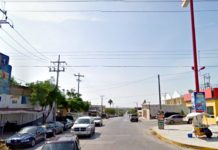 Rateros le roban su unidad de donde la había dejado estacionada