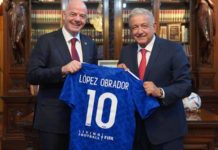AMLO se pone ‘la de FIFA’: recibe a Gianni Infantino por el Mundial de 2026
