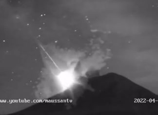 Captan paso de meteoro y gran destello cerca del volcán Popocatépetl