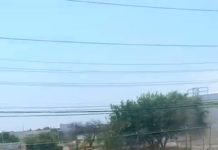 Accidente vial deja una unidad volcada y daños en dos unidades más