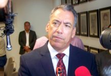 Alcalde interino promete dar seguimiento a trabajos de Carlos Peña Ortiz