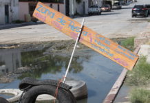 Calle inundada la declaran “zona de pesca”