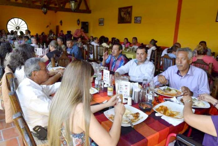 Celebraran maestros en su día con festejos (1)