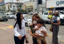 Piden madres solteras y abuelitos apoyos alimentarios.