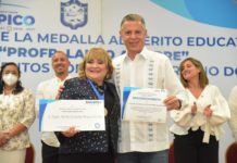 Entregan en Tampico Medalla “Lauro Aguirre” al Mérito Educativo