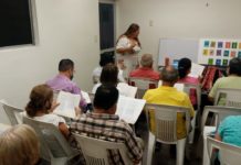 Enseñan inglés a adultos mayores en Madero
