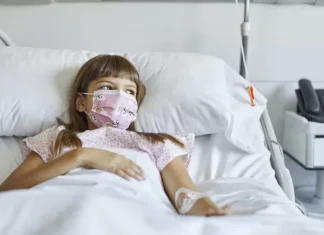 Hepatitis infantil: la “atrevida” hipótesis publicada en The Lancet que vincula el nuevo brote con la covid-19