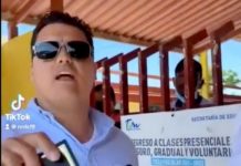 Diputado morenista acude a votar con “chaleco antibalas”