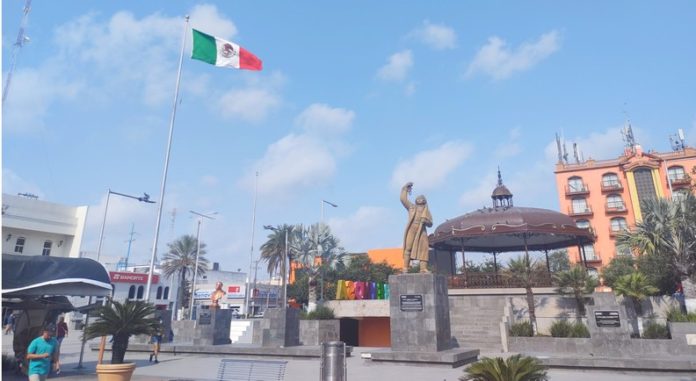 Extreman a población cuidarse de las altas temperaturas