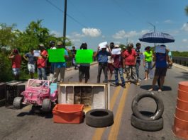 Bloquearon pescadores la carretera Tampico-Valles ante trabas de ingreso BIENPESCA