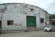 Quitan techo de estacionamiento del municipio, mejorarán la estructura