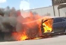 Voraz incendio arrasa unidad sobre carretera a Río Bravo