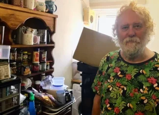 Qué es el síndrome del acumulador compulsivo, el trastorno mental que te lleva a vivir en medio de la basura