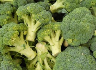 Brócoli, un súper alimento que aporta más vitamina C que la naranja