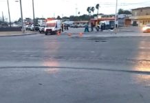 Muere motociclista en concurrida carretera