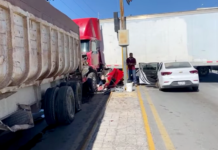 Otra de tráiler deja accidente vial daños y caos vehicular