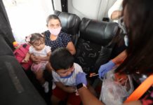 Vacunas Covid se aplicaron a más de 100 mil personas en un año