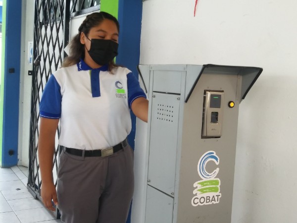 Tendrán transporte público más de 800 alumnos del COBAT con sistema  biométrico