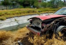 Accidente vial deja solo daños en concurrido sector popular