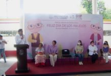 Festejan a los abuelitos y abuelitas en su día